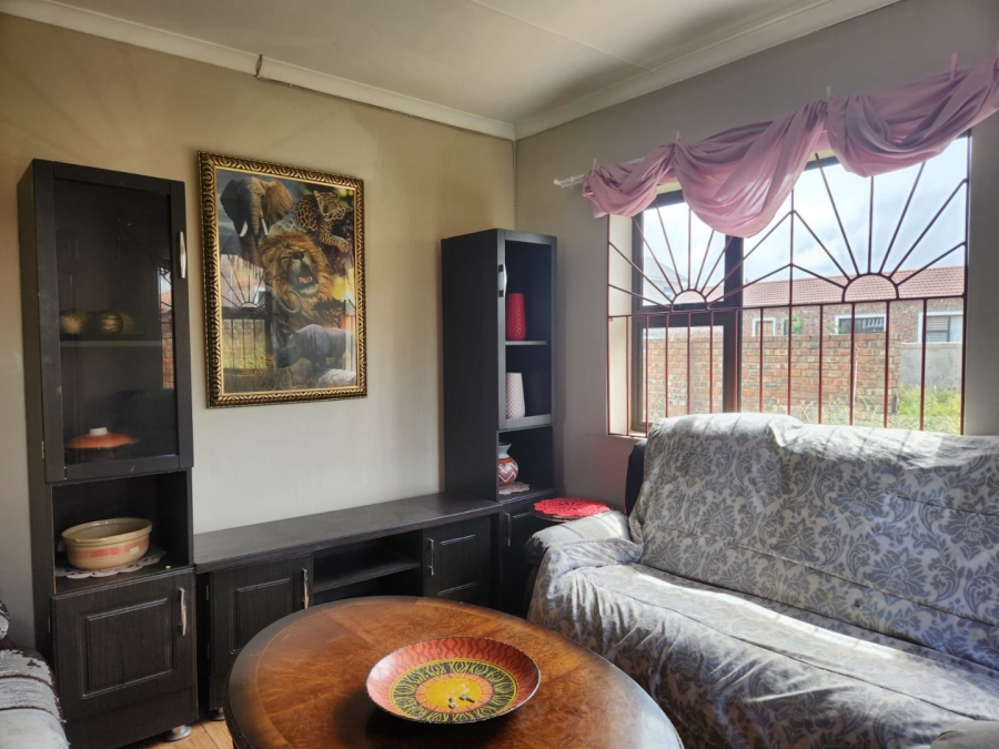 2 Bedroom Property for Sale in Levallia Western Cape